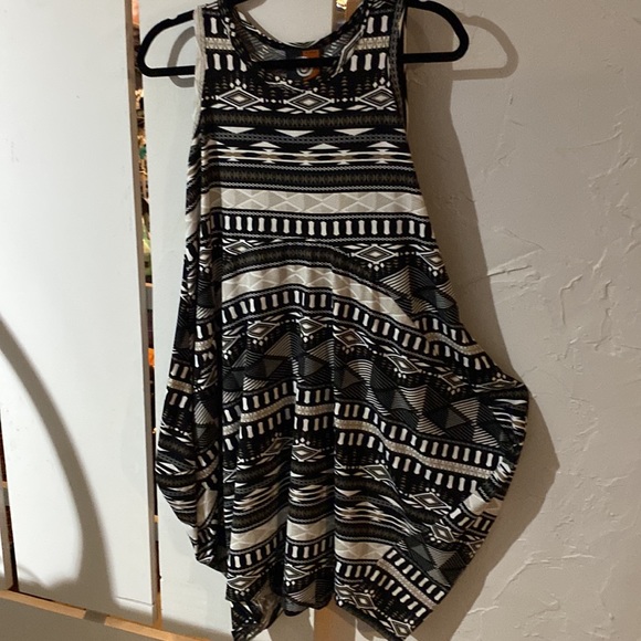 Multi seasonal dress - Picture 2 of 3